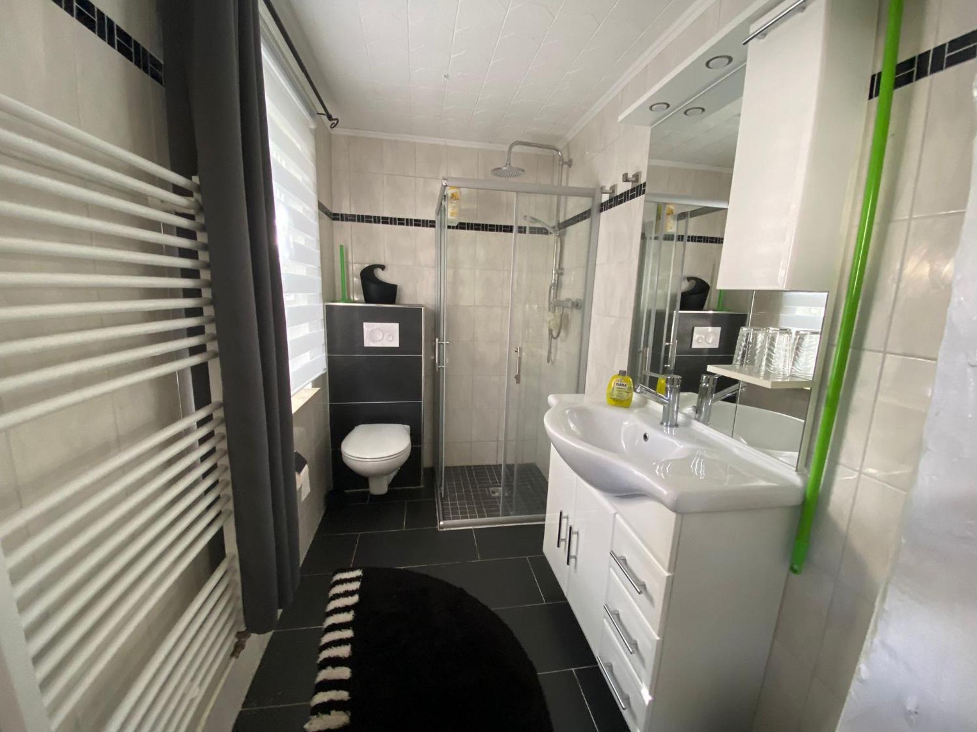 Ferienwohnung Mit Separatem Eingang Und Parkplatz, Ideal Fuer Handwerker Und Geschaeftsreisende Dorf Mecklenburg Kültér fotó