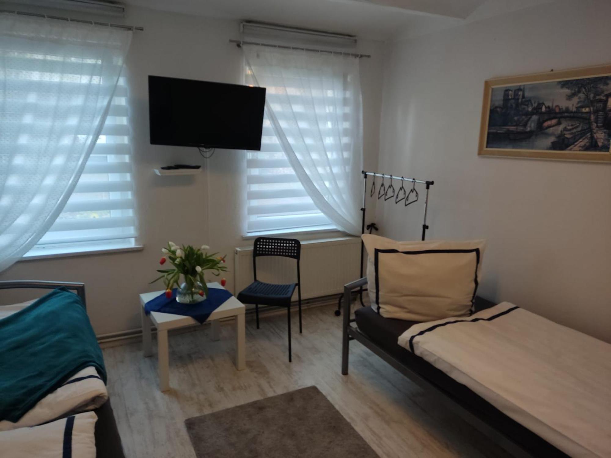 Ferienwohnung Mit Separatem Eingang Und Parkplatz, Ideal Fuer Handwerker Und Geschaeftsreisende Dorf Mecklenburg Kültér fotó